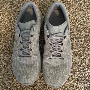 Under Armour - Remix - Men's 9.5 - 3020193-101